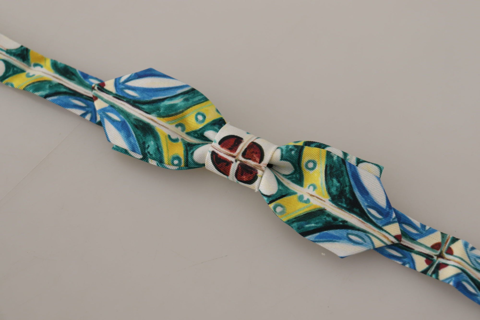 Dolce &amp; Gabbana Elegant Silk Majolica Print Bow Tie