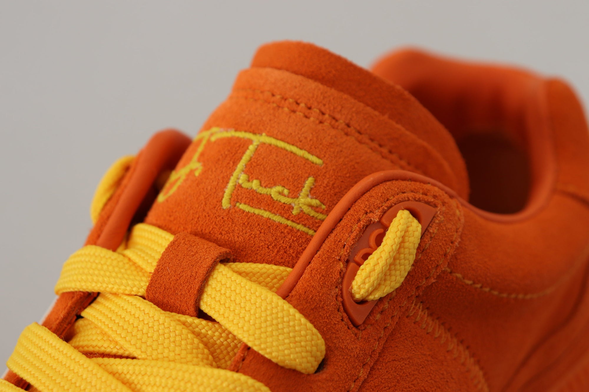 Baskets à lacets en daim orange chic Dolce &amp; Gabbana