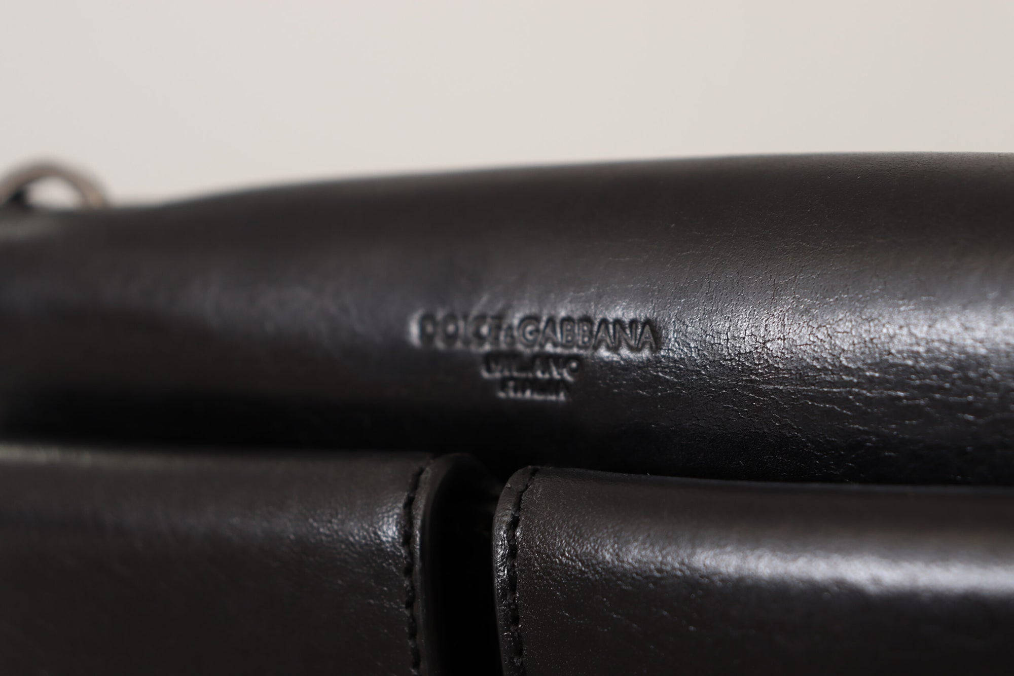 Portefeuille élégant en cuir Dolce &amp; Gabbana en noir intemporel