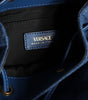 Sac bandoulière en cuir denim matelassé bleu Versace