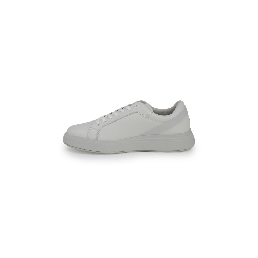 Baskets en cuir gris Calvin Klein
