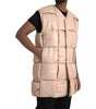 Veste matelassée sans manches en cuir de veau beige Bottega Veneta