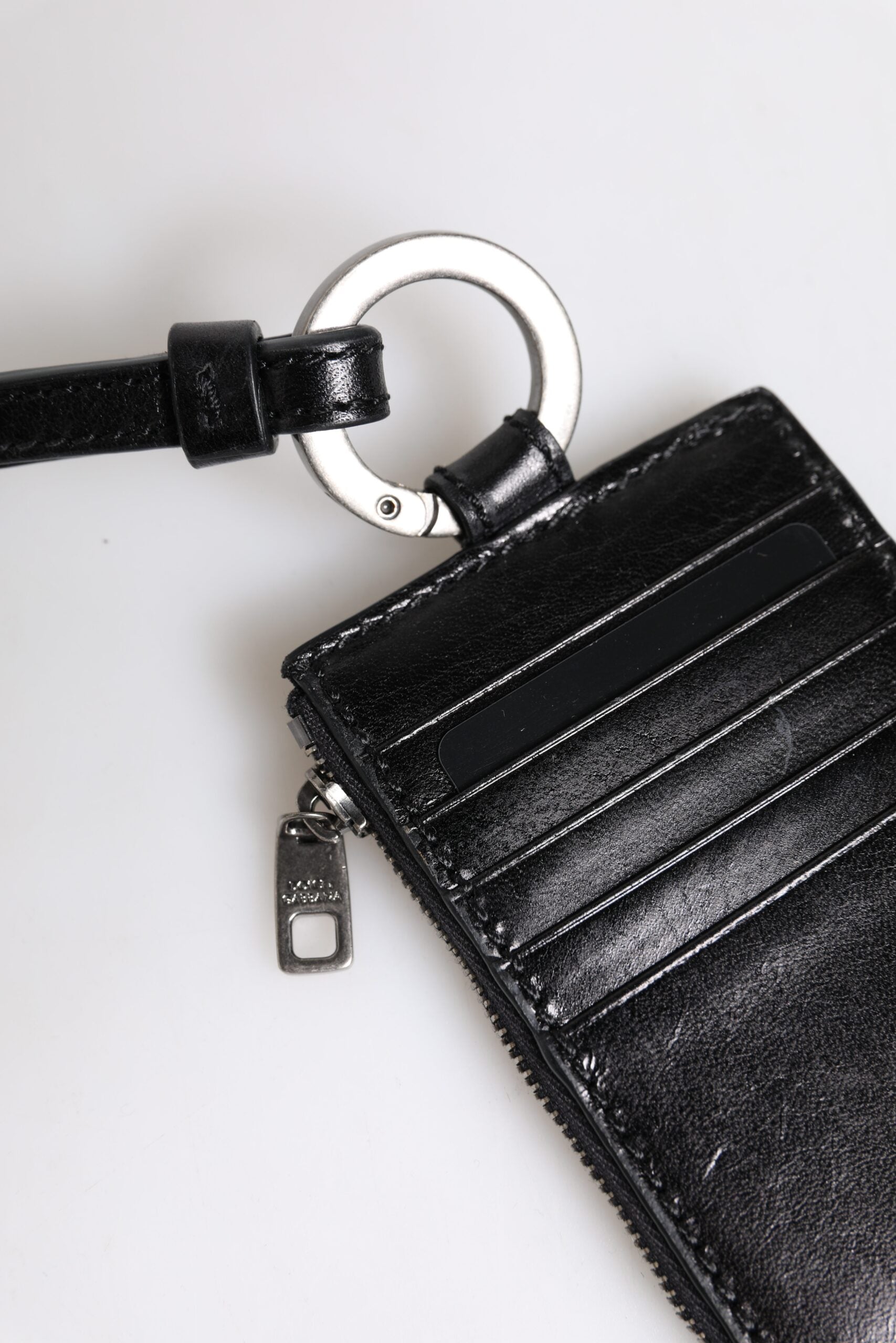 Portefeuille porte-cartes en cuir noir Dolce &amp; Gabbana avec logo en relief