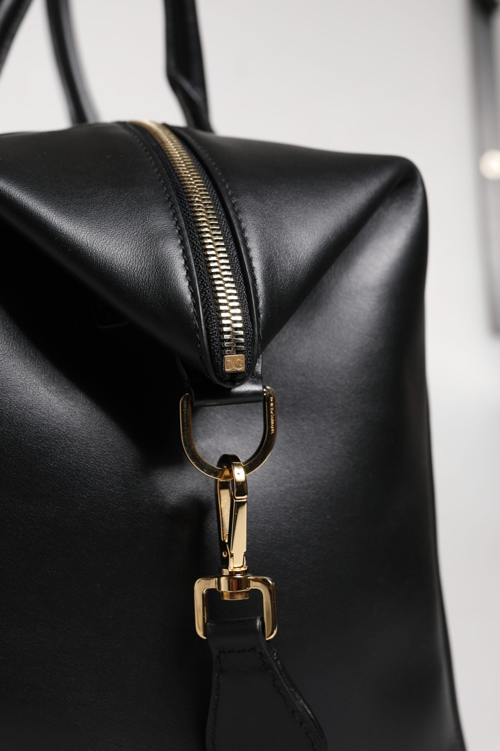 Dolce & Gabbana Bolso de mano en piel de becerro negra