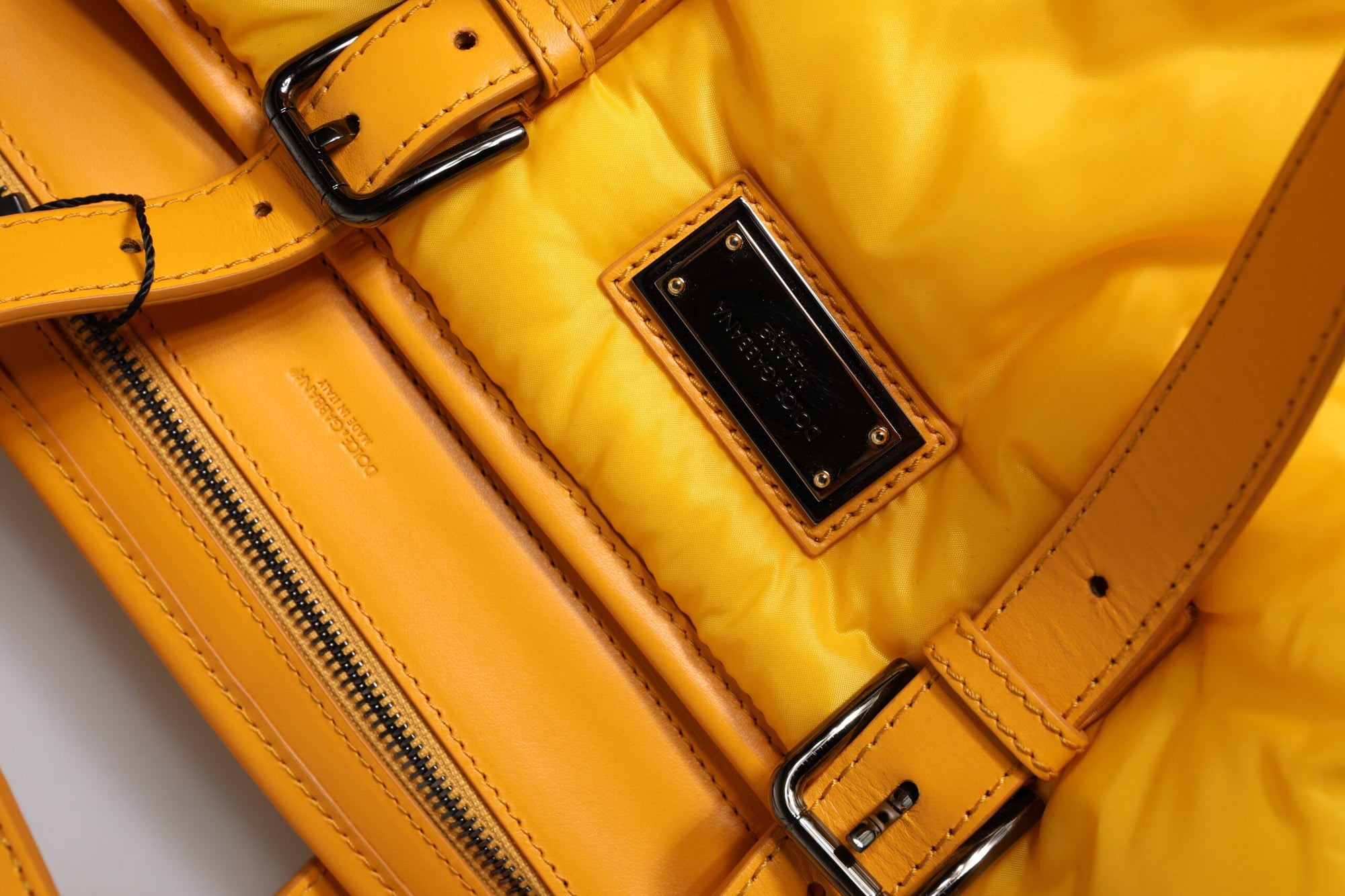 Sac de sport à bandoulière Dolce & Gabbana en nylon jaune orange avec plaque logo