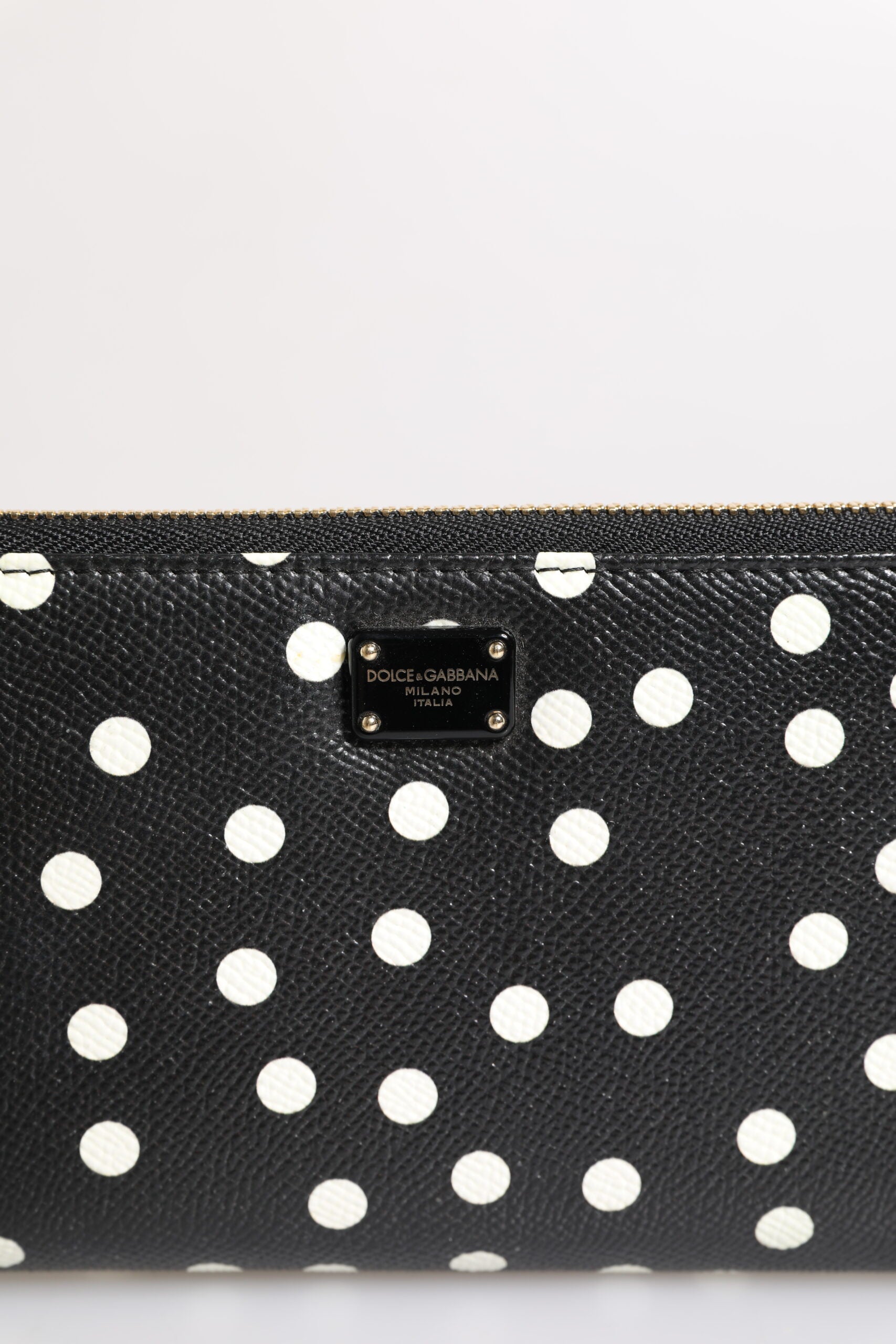 Portefeuille continental zippé Dolce & Gabbana en cuir noir et blanc à pois