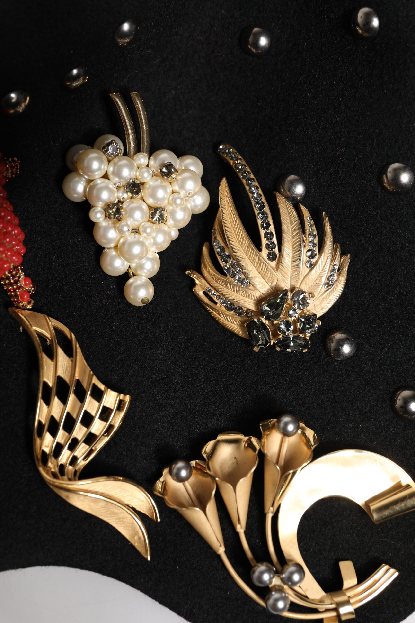 Chapeau cloche Dolce &amp; Gabbana en laine noire à ornements multicolores