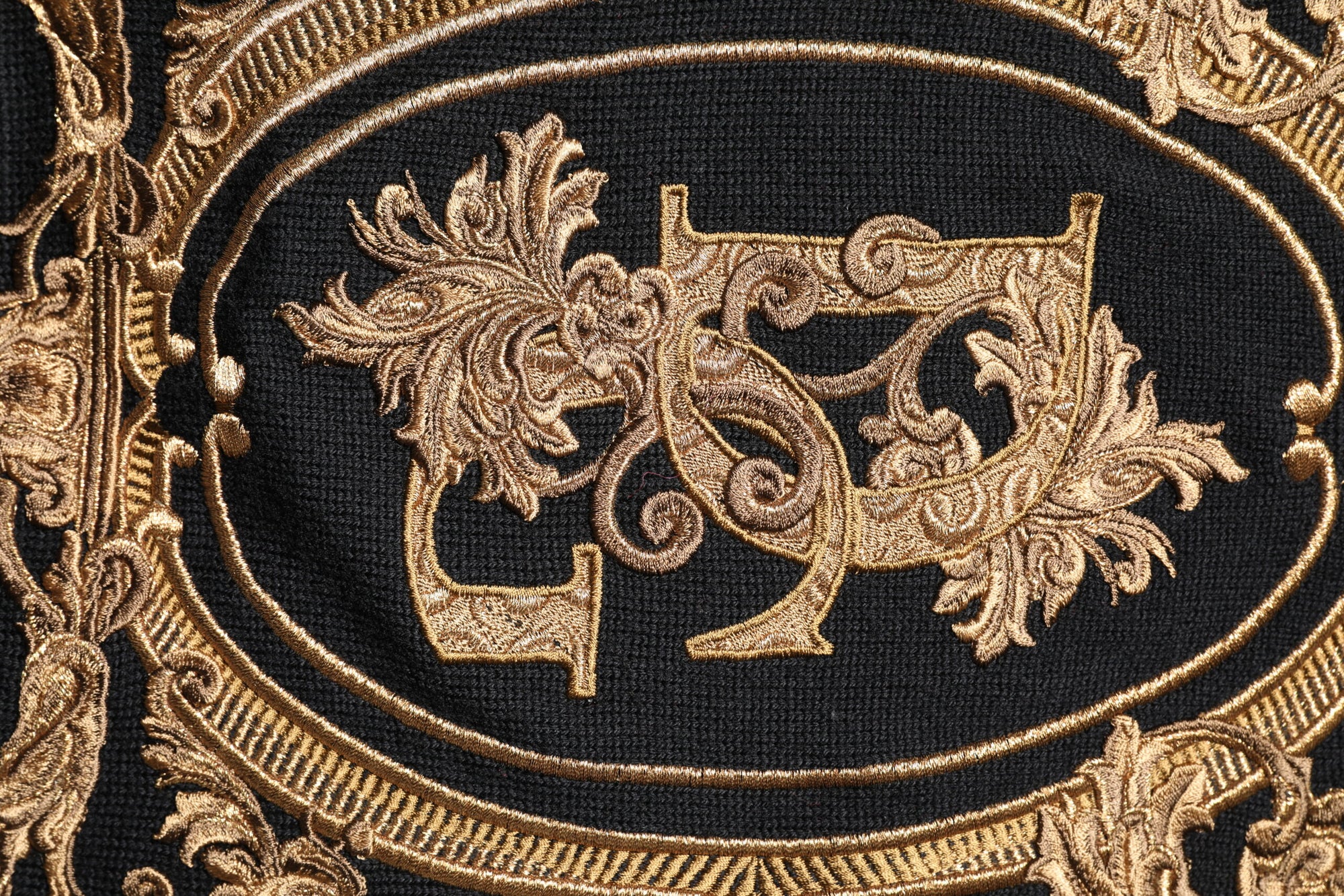 Dolce &amp; Gabbana Black Logo Embroidery Knit Pullover Sweater