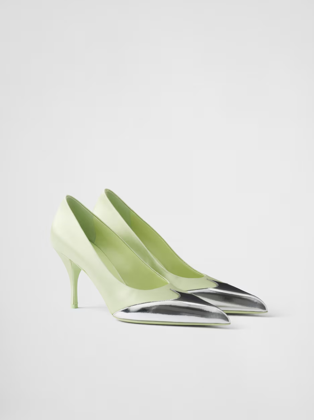 Escarpins Prada en satin et cuir métallisé