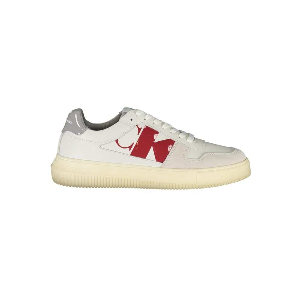 Baskets blanches élégantes à lacets Calvin Klein avec détails contrastés