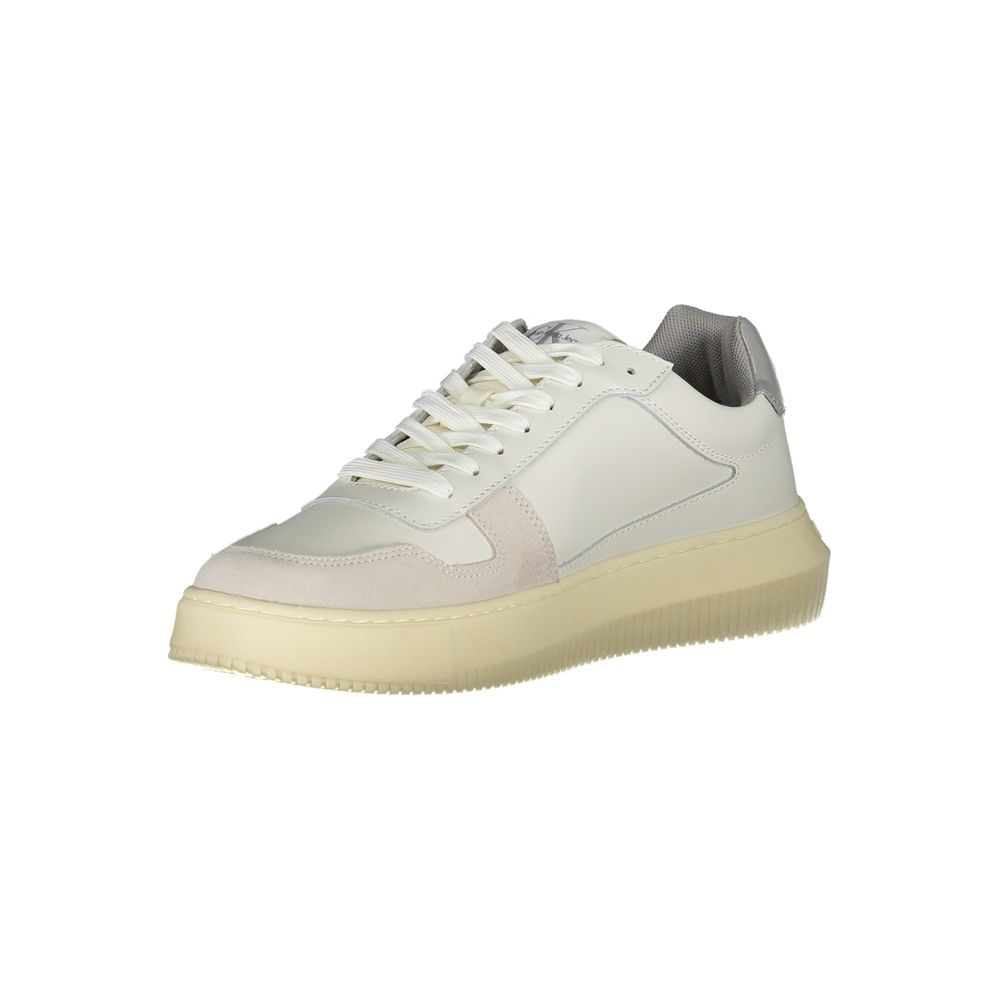 Baskets blanches élégantes à lacets Calvin Klein avec détails contrastés