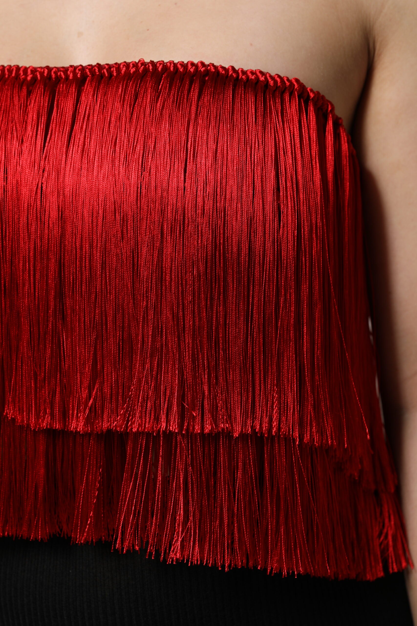 Dolce &amp; Gabbana - Haut court bustier en soie rouge à franges