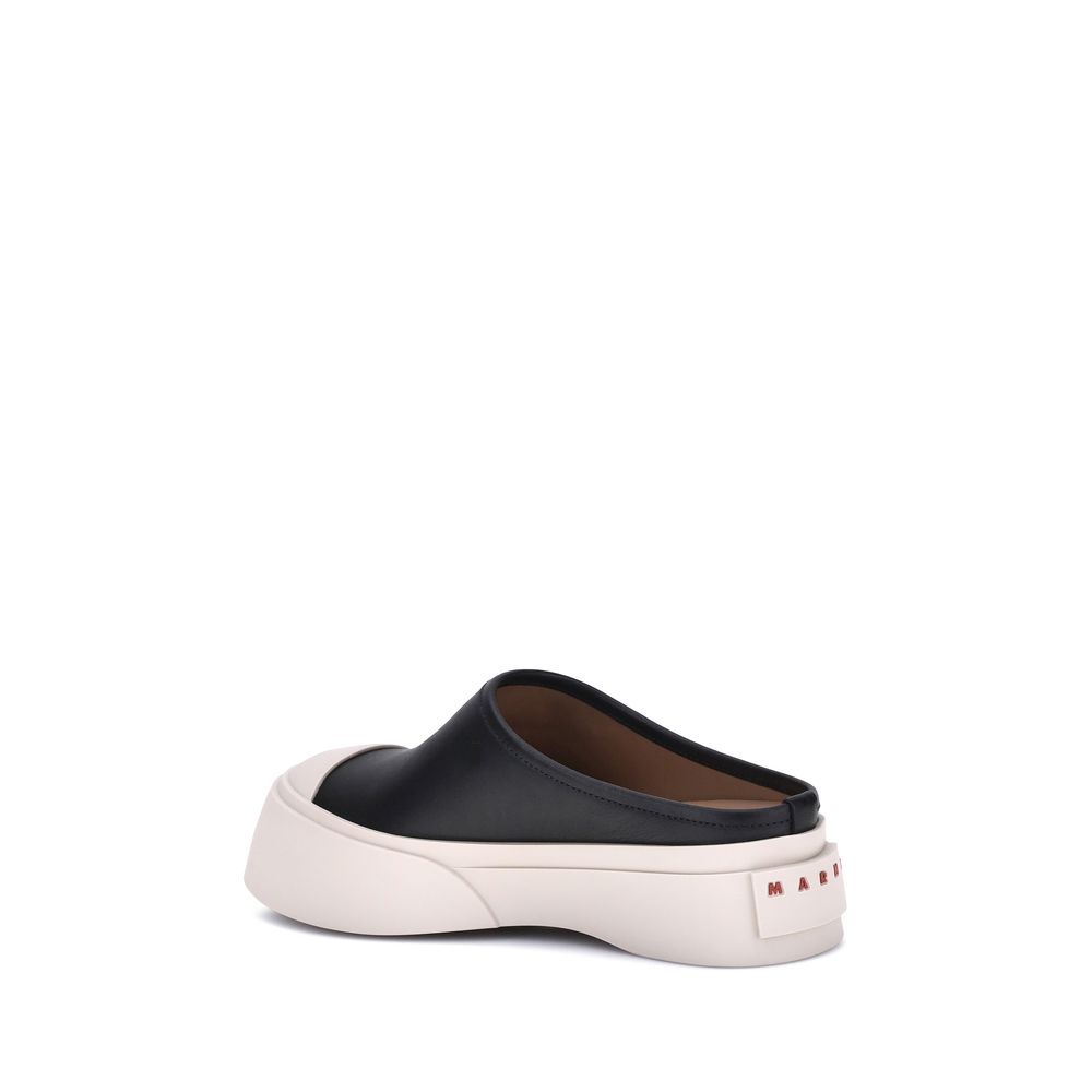 Mules en cuir Marni