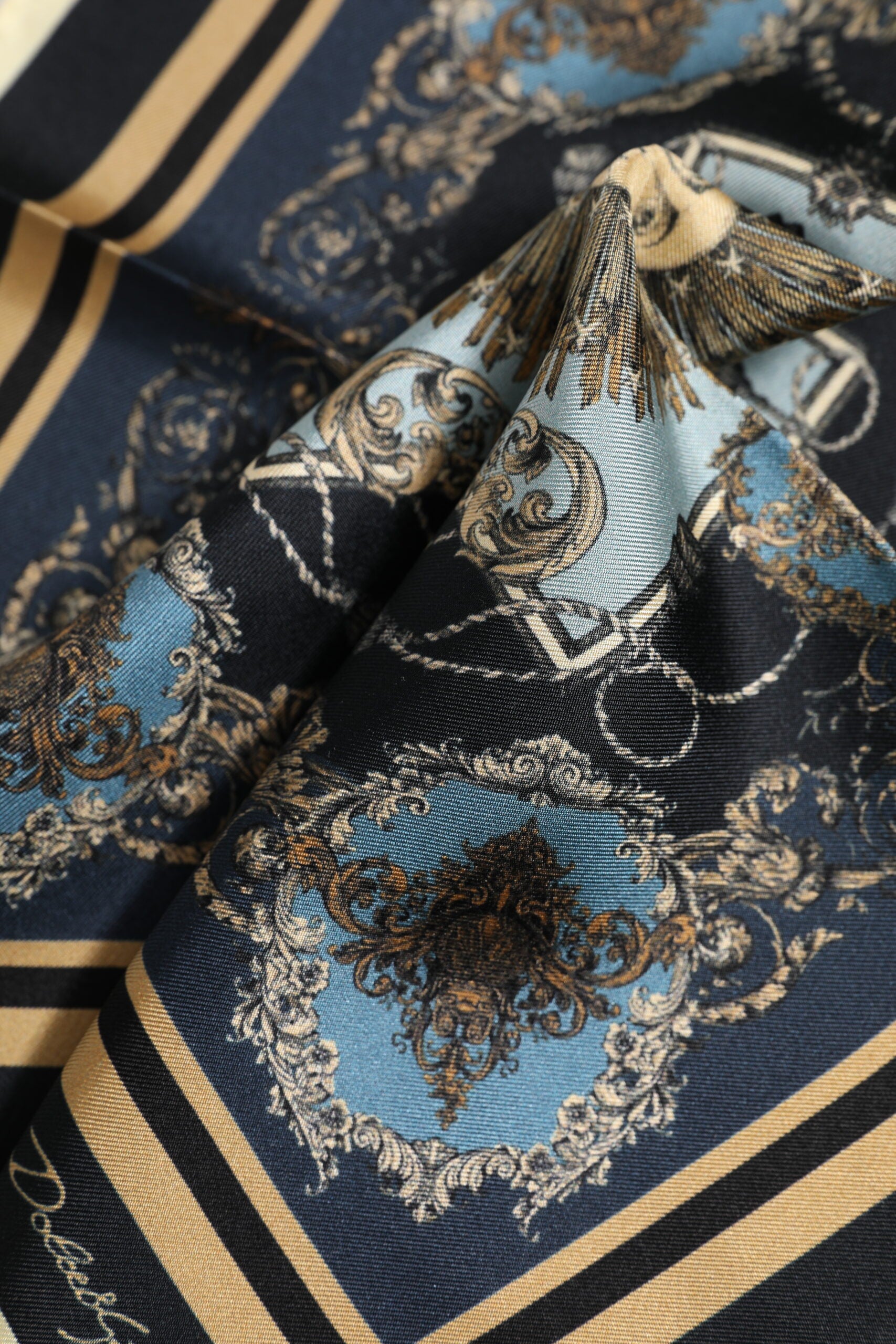 Dolce &amp; Gabbana Multicolor Cashmere Square Men Foulard Scarf