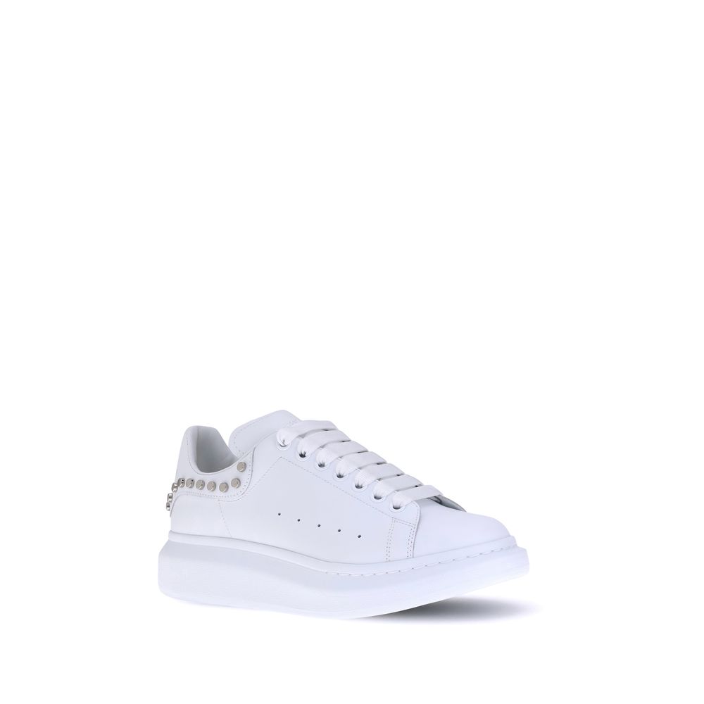 Baskets en cuir cloutées Alexander McQueen