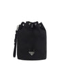 Sac seau Prada en nylon recyclé