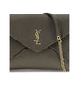 Bolso de mano Saint Laurent Cassandre con cadena